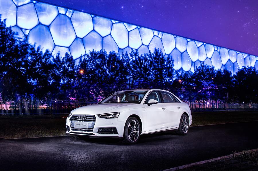  Audi A4 L 45 TFSI Quattro S-Line (B9) 2016 года  (CN) (фото 1 из 20)